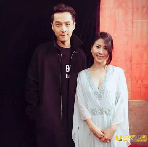 蔡艺侬是不是喜欢胡歌:内幕真相最终曝光