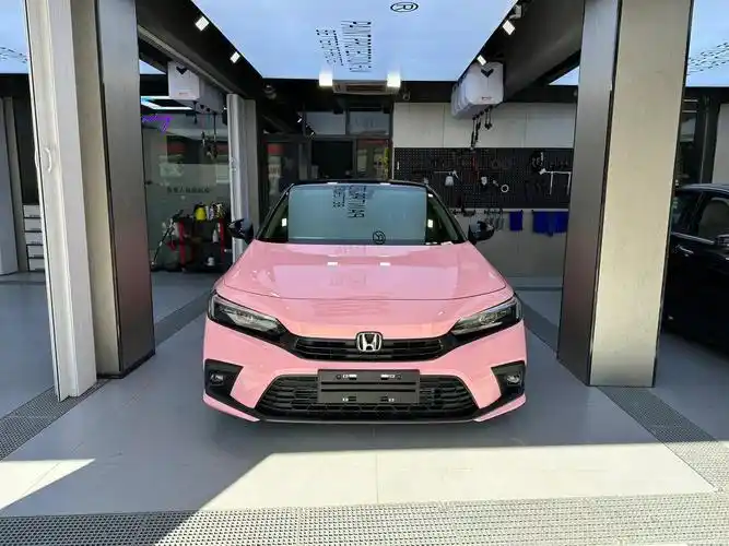 本田思域-装贴清新粉 悬浮顶黑化.