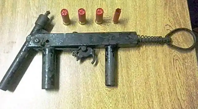 巴西警察缴获的奇葩自造枪单价1500美元简直暴利