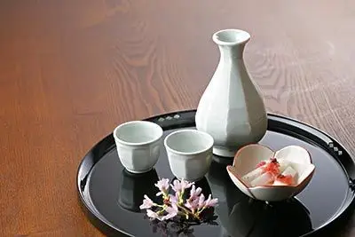 "50年前,日本年轻人不喝清酒.直到10年前,开始有年轻人接触清酒.