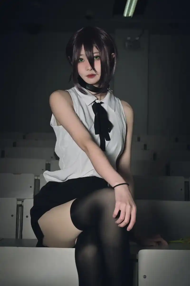 电锯人 #蕾塞 #cos 是昨天拍的小花絮()电次我骗你的 - 抖音