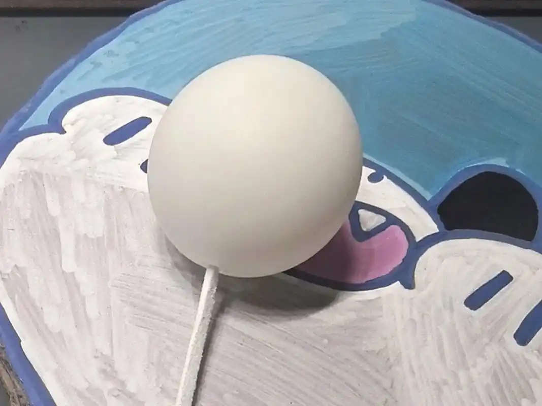 幼儿园作业—手工乒乓球拍 完成前:反正是拿去幼儿园的,颜色涂一遍就