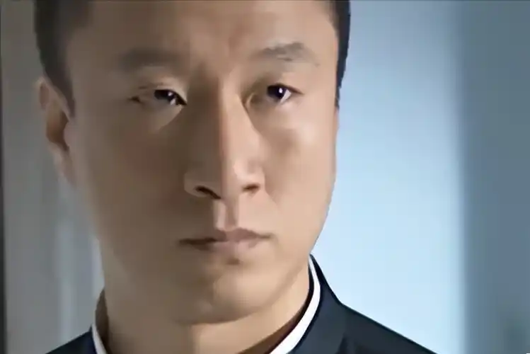 2003年,孙红雷也没能让《征服》"保熟",片子只赚了30万_石兆琪_时候