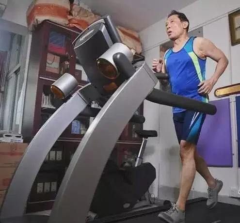 钟南山院士再次挂帅出征84岁从未停止健身