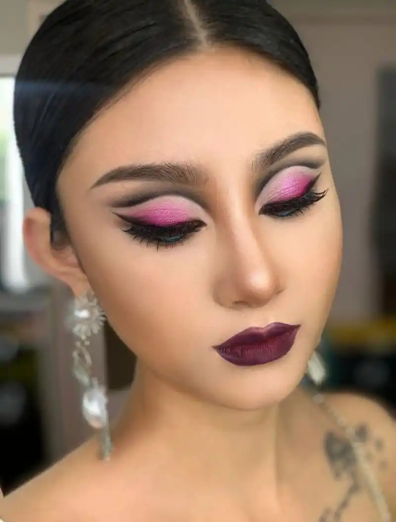 拉丁舞妆容参考,快来pick 热情奔放拉丁舞妆容,经常参加舞蹈比赛的