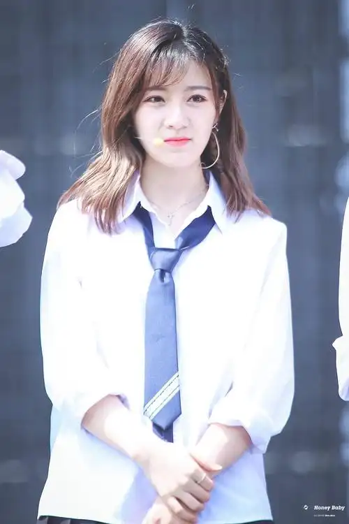 主观评价一下李宇琪的颜值 ? - 知乎