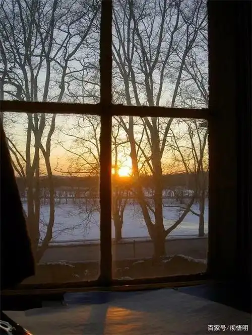 把窗打开, 让世界映入眼中…… 窗外的世界,好美!
