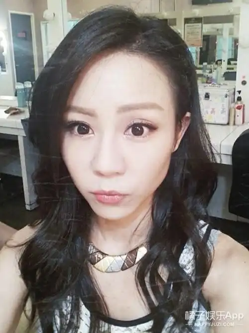 她现在长这样啦!_李姝妍