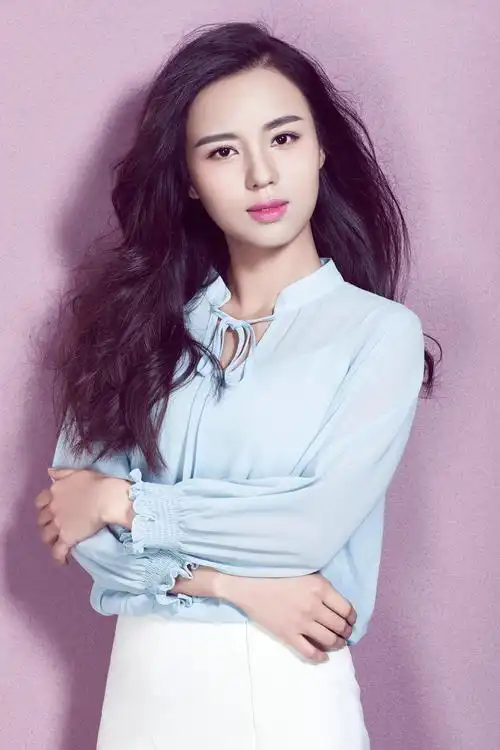 p>熊梓菱,1992年12月30日出生于福建省厦门市,毕业于 a target="