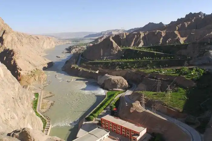 和田县乌鲁瓦提景区看昆仑伟岸赏绿水美景寻古道幽情