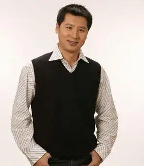 袁文栋图片 央视主持人袁文栋图片