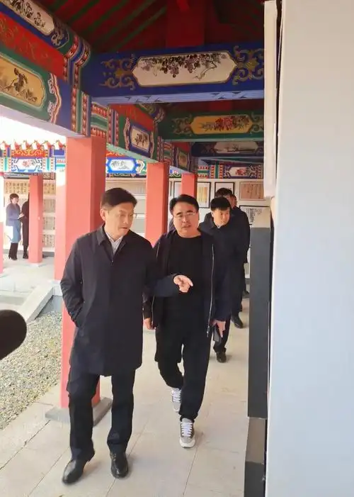 双台子区委陈宝库书记一行莅临辽河书法院检查指导工作