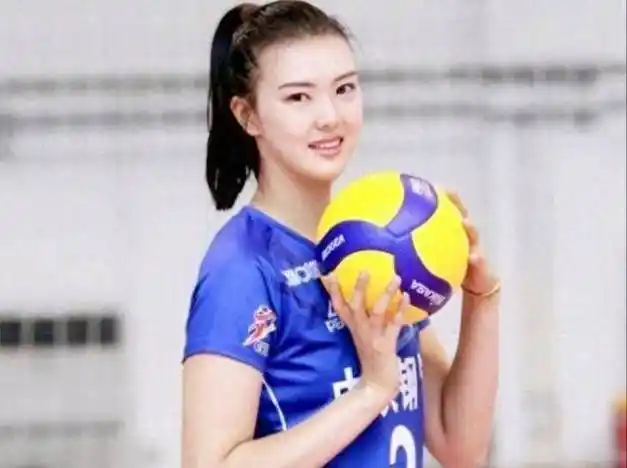 张常宁现身海南_中国_球迷_训练