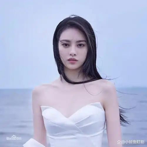 周彤属于中国人民的一分也拿不走,同时那100亿资产也被香港银行冻结