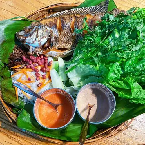 16615菜包鱼95:生菜0277油炸好的鱼957