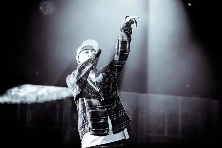 jony j  喜新恋旧> 中国巡回演唱会 | 深圳站