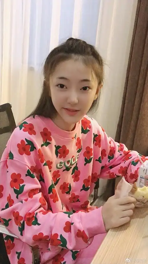 奕生守护陶奕希