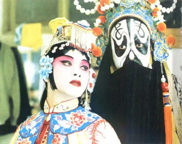 跪求京剧中楚霸王和虞姬的脸谱!急!