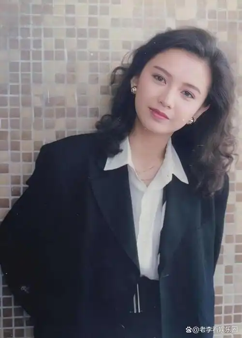 曾华倩:自带富贵气的大小姐,容易被人遗忘的冷门大美女