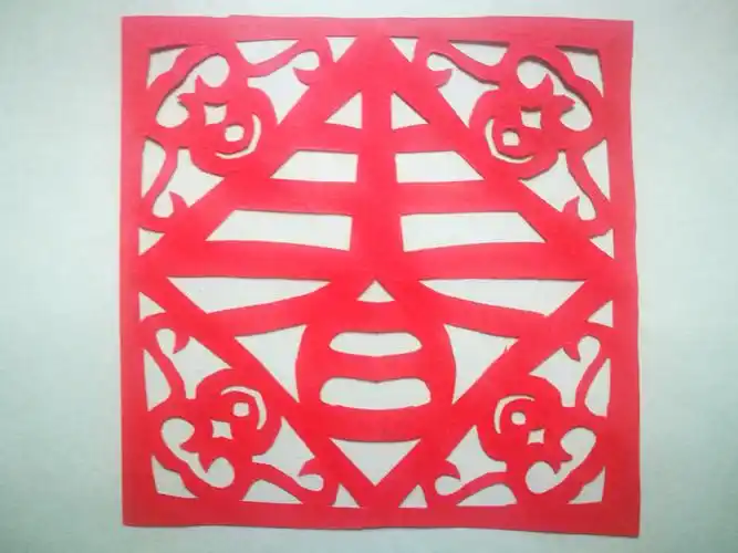 "春"字创意剪纸