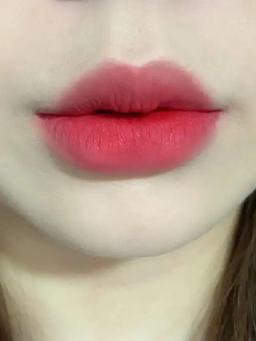 唇泥叠涂出也太好看啦花瓣唇好貌美