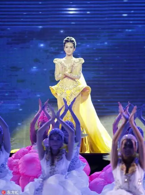 七届金鹰女神大pk刘诗诗仙气最重2010年这位争议最大