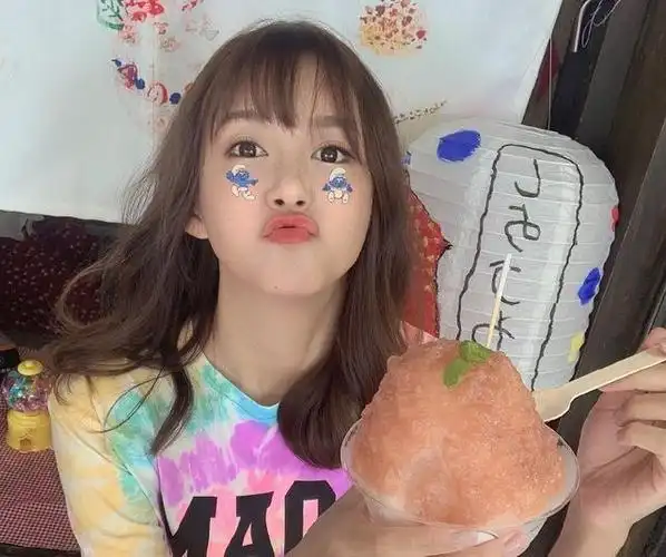 陈赫晒二胎女儿运动画面,小萌娃胖嘟嘟像安安,张子萱出镜秀恩爱