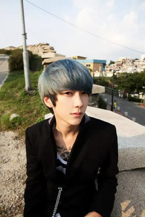 搞怪的个性非主流帅哥照片