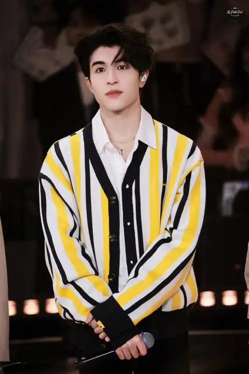 青年演员尹浩宇##尹浩宇原创音乐人