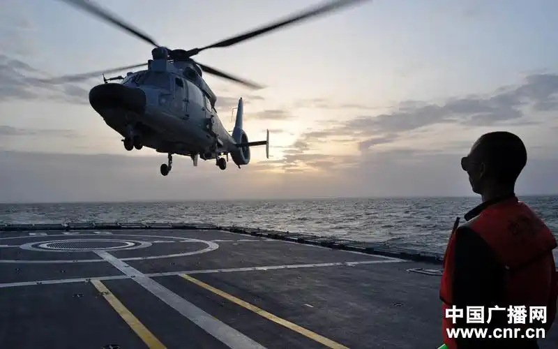 北海舰队航空兵某舰载机部队训练【组图】