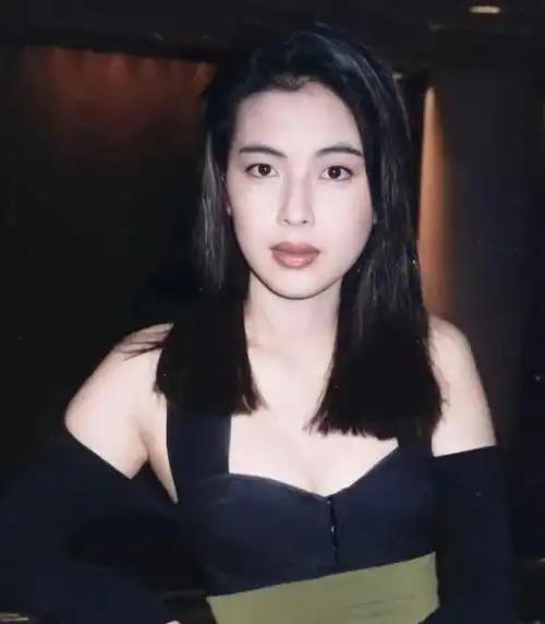 张学友与罗美薇相爱30年零绯闻,送小行星寓意相伴到老|罗美薇|张学友