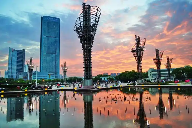 无锡《太湖广场》的记忆一一(记忆系列作品之十一)