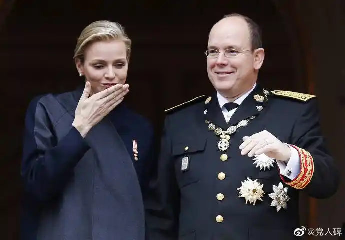 坏消息是摩纳哥首阿尔贝二世亲王刚刚被确诊. 来自党人碑 - 微博