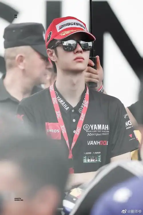 85号车手王一博