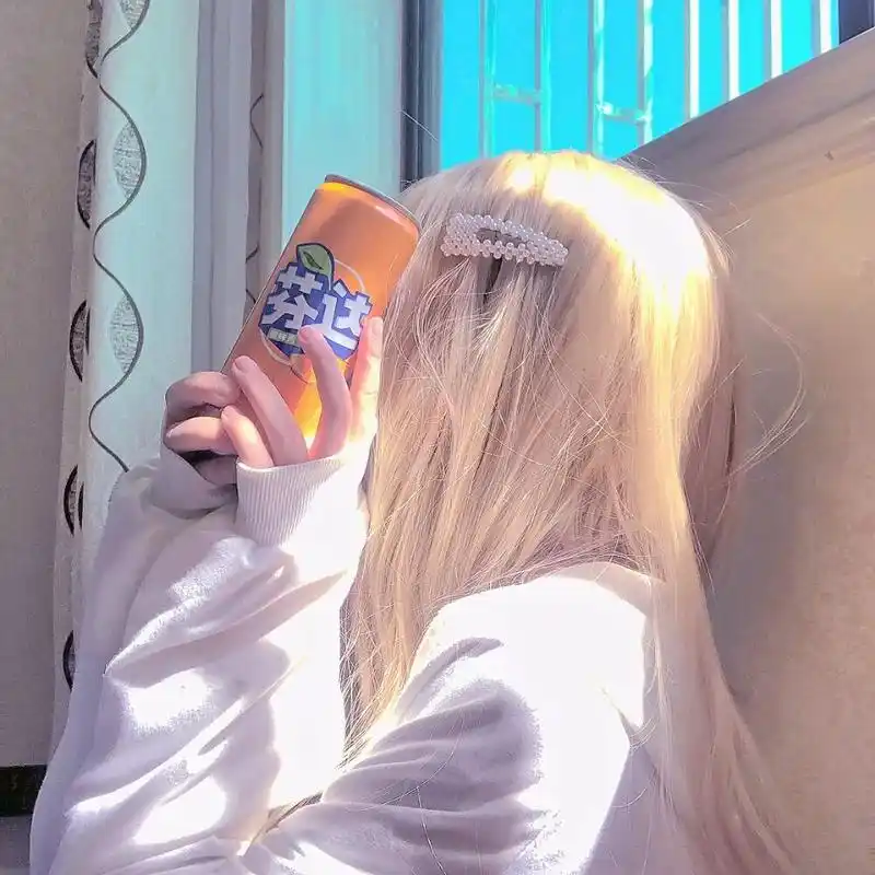 不露脸女生头像:各物有主希望我是你的公主/女头