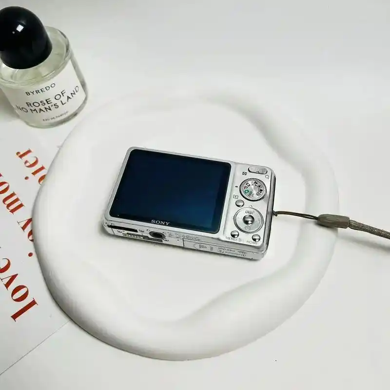 索尼w220银色.1210万像素4倍光学变焦2倍数码变焦 卡 - 抖音