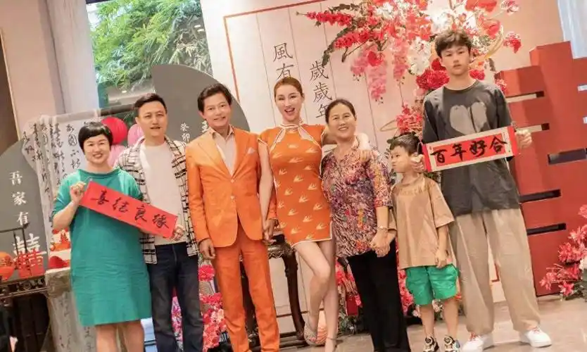 莫华伦,作为我国最有名的歌唱家之一,与魏松,戴玉强齐名,他的音乐成就