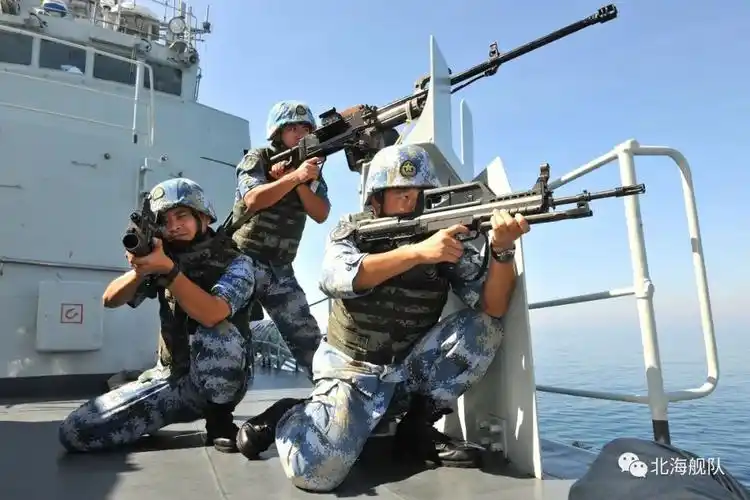 海军节,一起去看看水兵追梦的那些岁月__财经头条