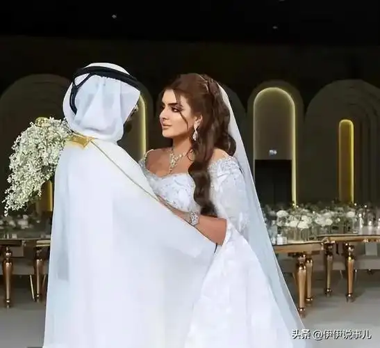 30岁迪拜公主通知丈夫离婚,"你还有其他伴侣",刚生娃2个月