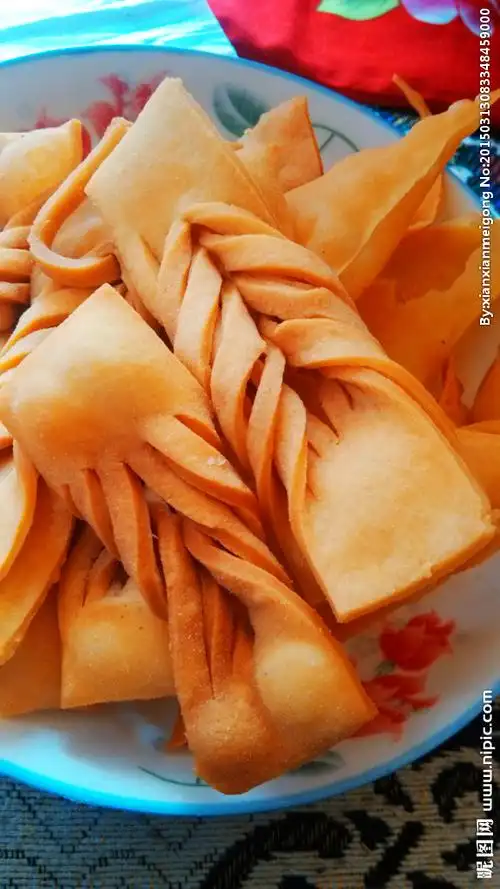 油炸麻花面食图片