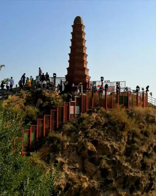 秋意映北疆,金色满山漄——新疆行(一)