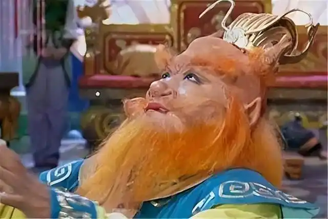 还是原著小说,总是有一个情节让人觉得怪怪的:定海神针明显是东海龙王