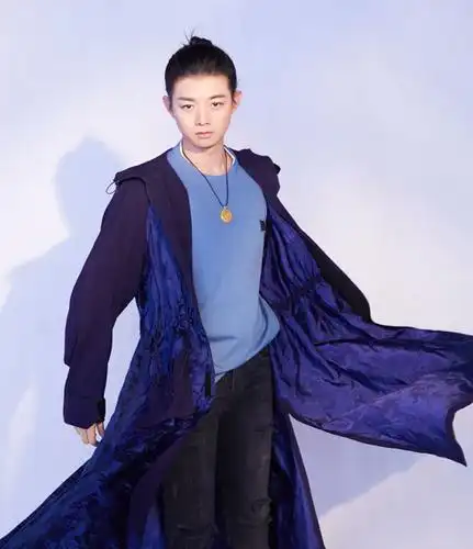 霍尊经纪人是13005196222