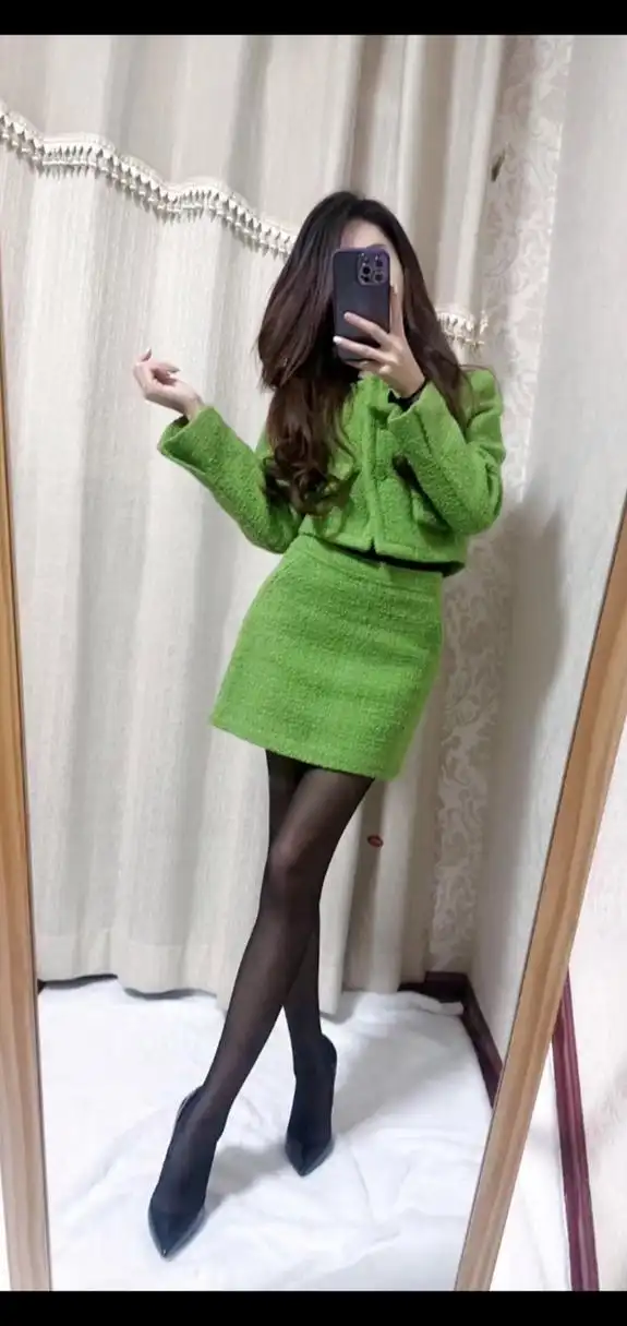 臭美自拍美一下#美腿丝袜高跟鞋# #黑丝高跟