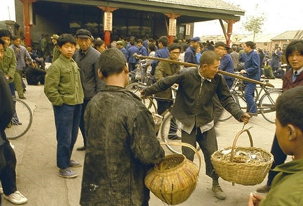 8090年代老照片:那时候的街边小食摊,最后一张更是勾起我的回忆
