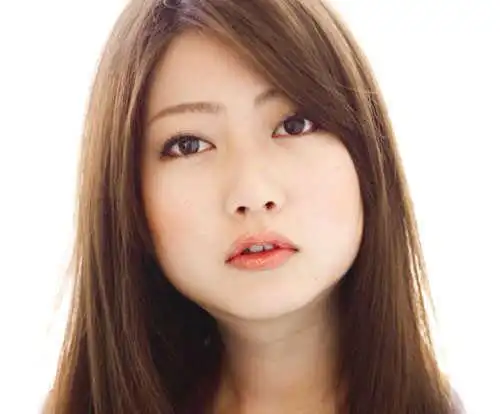 国字脸女生把头发扎起来适合什么刘海显脸小,还有适合什么发型