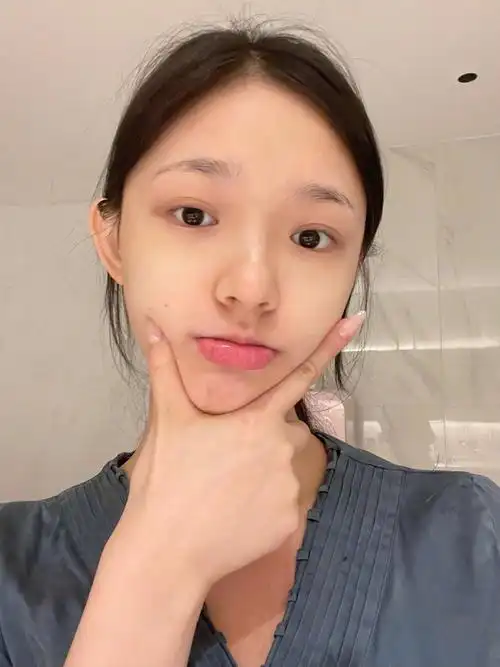 原创女明星跟普通人有壁就连素颜也让人惊艳景甜更是连毛孔都没有