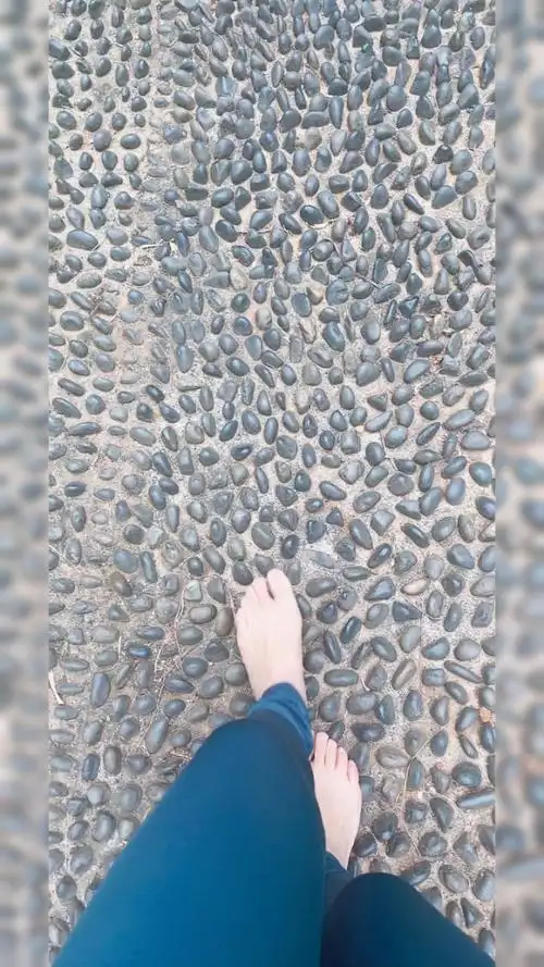 鹅卵石健身小道