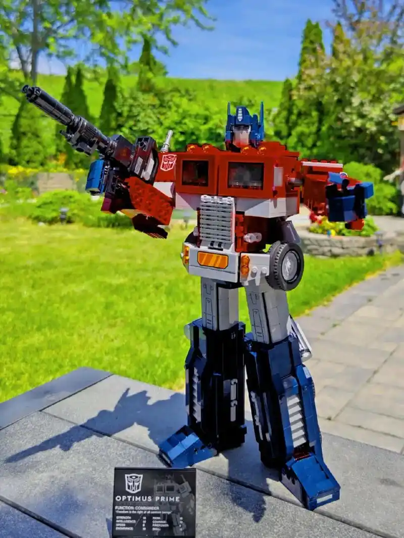 乐高积木版变形金刚,童年的回忆杀.#图文掘金计划  99各位 - 抖音