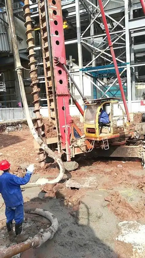 长螺旋钻孔灌注桩施工